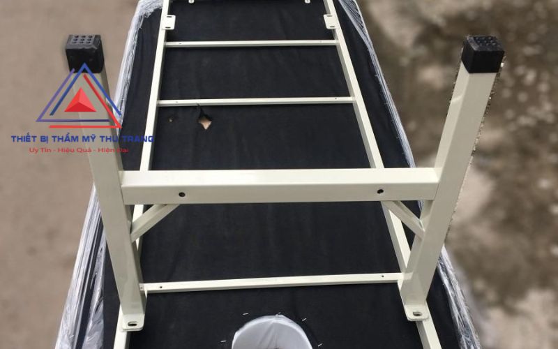 Lắp ráp các bộ phận lại với nhau