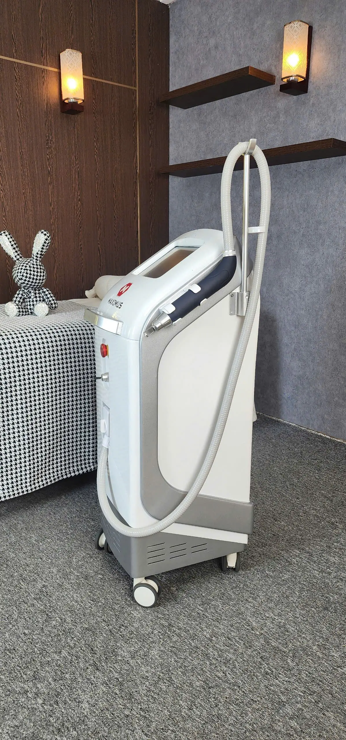 may laser xoa xam maximus 6715ebb7372da